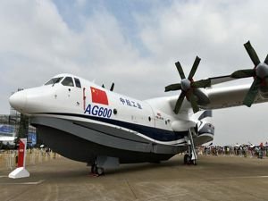Çin'in Yeni Amfibik uçağı kritik testi geçti