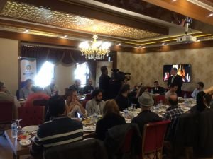 Başkan Ahmet Çakır, sinema yazarlarıyla kahvaltıda bir araya geldi