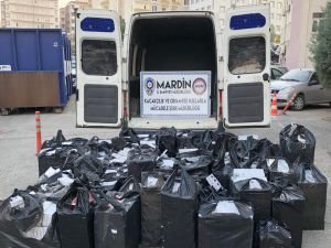 Mardin'de gümrük kaçağı sigara ele geçirildi