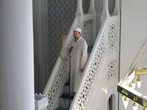 Camilerde “Oruç Ve Kur’ân Ayı Ramazan” konusu işlenecek