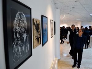 Batman Üniversitesi Güzel Sanatlar Fakültesi’nde “Baskı Resim” sergisi açıldı