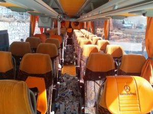 Otobüs koltuklarına zulalanmış 3 bin paket kaçak sigara ele geçirildi