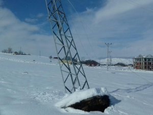 Bingöl kırsalı 3 gündür elektriksiz