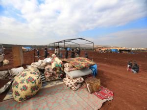 MSF: Sınırdaki on binlerce aile kış soğuğunda hayatta kalmaya çalışıyor