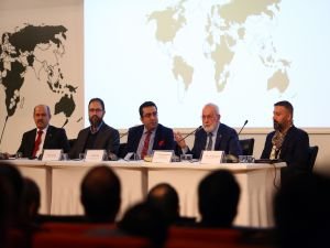 ​Prof. Dr. Nevzat Tarhan: “Müslüman devletler arasında iş birliği şart”