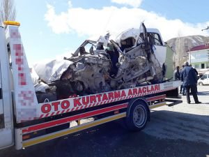 ​Muş’ta korkutan trafik kazası: 2 ölü 4 yaralı
