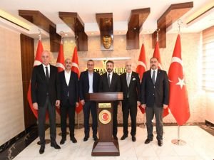 TBMM Başkanvekili Ahmet Aydın'dan Batman Valiliği'ne ziyaret