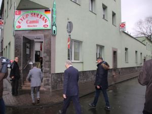 Almanya’da camilere saldırılar sürüyor