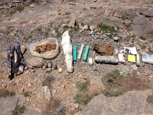 Hakkari'de PKK'ya ait silah ve mühimmatlar ele geçirildi