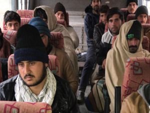 Pakistan ve Afganistanlı 79 göçmen yakalandı