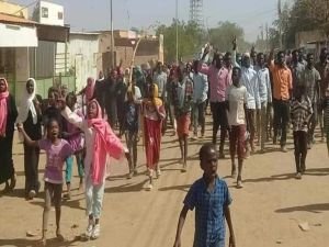 Sudan'daki protestolarda ölenlerin sayısı 37'e yükseldi