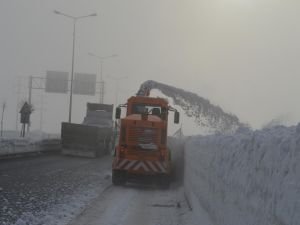 Bitlis'te 172 köy yolu ulaşıma kapandı