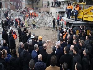 Bakan Soylu: Çöken binada 21 kişi hayatını kaybetti