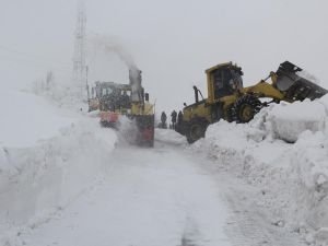 Muş'ta 55 yerleşim birimi ulaşıma kapandı