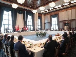Cumhurbaşkanı Erdoğan kanaat önderleriyle görüştü