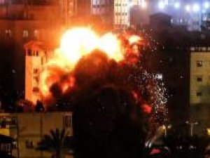 Siyonist işgalciler, Heniyye'nin Gazze'deki ofisini bombaladı