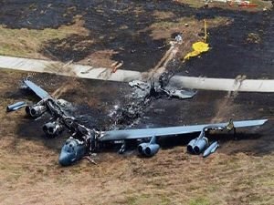 Taliban ABD'ye ait bombardıman uçağını düşürdü