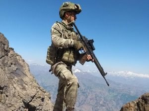 Sınır harekatında 6 PKK'lı öldürüldü
