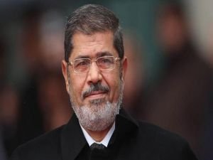 Şehid Mursi'nin defni sırasında yaşanan dikkat çekici anlar