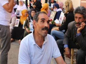 PKK'nın kaçırdığı oğlu için 5 yıl sonra yine eyleme başladı