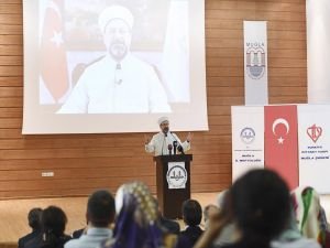 DİB Erbaş: İslam medeniyeti merhametin, güzel ahlakın en güzel örnekleriyle doludur