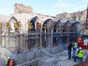 Er-Rızk Camii'nin taşınması işlemleri sürüyor