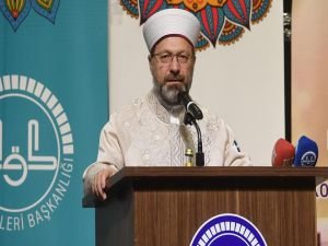 Erbaş: "Kutsal kitabımız Kur'an-ı Kerim'e yapılan saygısızlık kabul edilemez"
