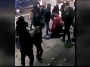 İngiltere'de Müslüman kıza alçak saldırı