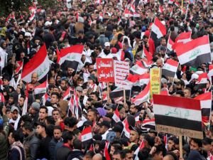 Irak'ın başkenti Bağdat'ta ABD'ye karşı milyonluk protesto gösterisi