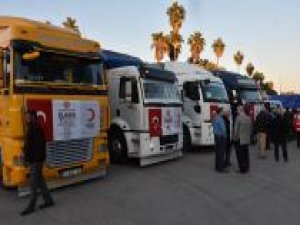 Adana'dan deprem bölgesine yardım