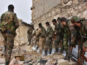 Suriye rejimi Halep'in tamamına yakınını ele geçirdi