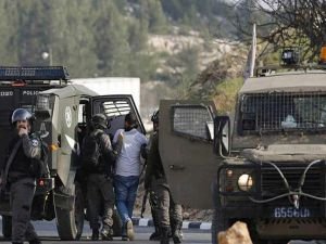 Ramallah'ta 2 Filistinli kaçırıldı