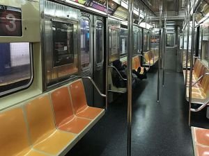 New York metrosu 115 yıl sonra ilk kez dezenfeksiyon için kapatıldı