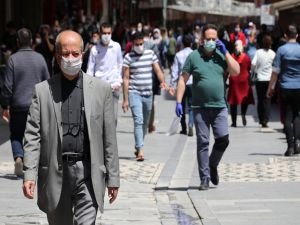 Covid-19 vakalarının arttığı Gaziantep’te kurallara uymayanlara para cezası verildi