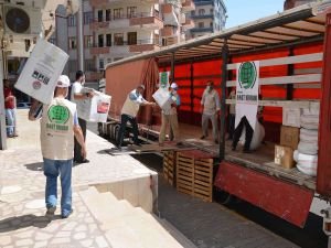 Diyarbakır Umut Kervanı, İdlib'e 16'ncı yardım TIR'ını gönderdi