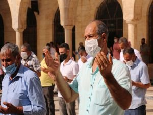 Şanlıurfa'da Cuma namazından sonra yağmur duası yapıldı