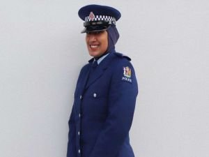 Yeni Zelanda polisinden başörtü kararı