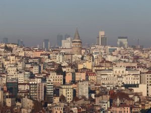 İstanbul'da konut satışları düştü, fiyatlar arttı