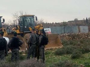 Siyonist işgal rejimi Filistinlilere ait tarım arazilerini işgal etmeyi sürdürüyor