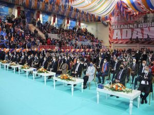 AK Parti dört ilde kongre düzenledi