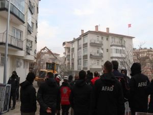 Ankara’da çökme tehlikesi olan 21 bina boşaltıldı
