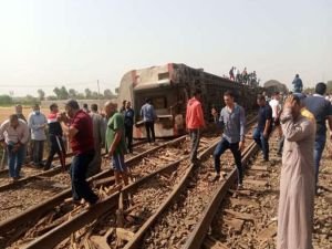 Mısır'da tren kazası: 8 ölü 100'den fazla yaralı