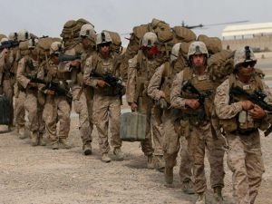 İşgalci ABD Afganistan'daki askerlerini çekmeye başladı