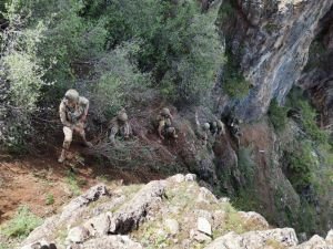 Bitlis'te 3 PKK'lı öldürüldü