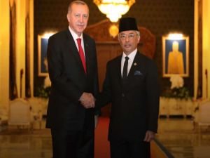 Cumhurbaşkanı Erdoğan Malezya Kralı ile görüştü