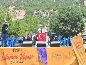 ​Diyarbakır'ın Fethi dolayısıyla "Ashab-ı Kehf Uyanış Günü" etkinliği gerçekleştirildi