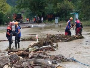 Kastamonu'daki sel felaketinde hayatını kaybedenlerin sayısı 5'e yükseldi
