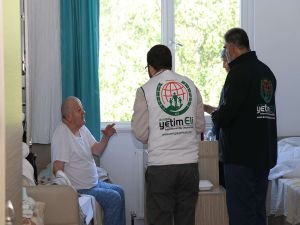 Avrupa Yetim Eli Bozkurt ilçesindeki sel mağdurlarını ziyaret etti
