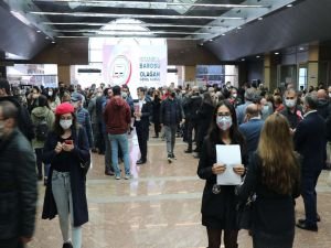 İstanbul Barosu'nda başkanlık oylaması devam ediyor