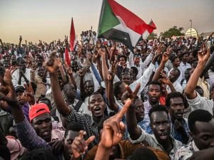 Sudan'da darbe karşıtı protestolarda hayatını kaybedenlerin sayısı 54’e yükseldi